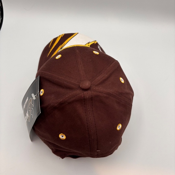 Vintage UPS NASCAR Racing Dale Jarrett #88 Robert Yates Lightning Design Hat - Picture 10 of 16